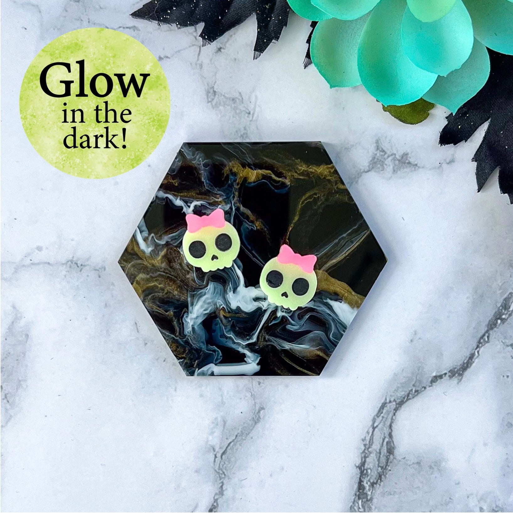 Skull Stud Earrings (Glow in the Dark!)
