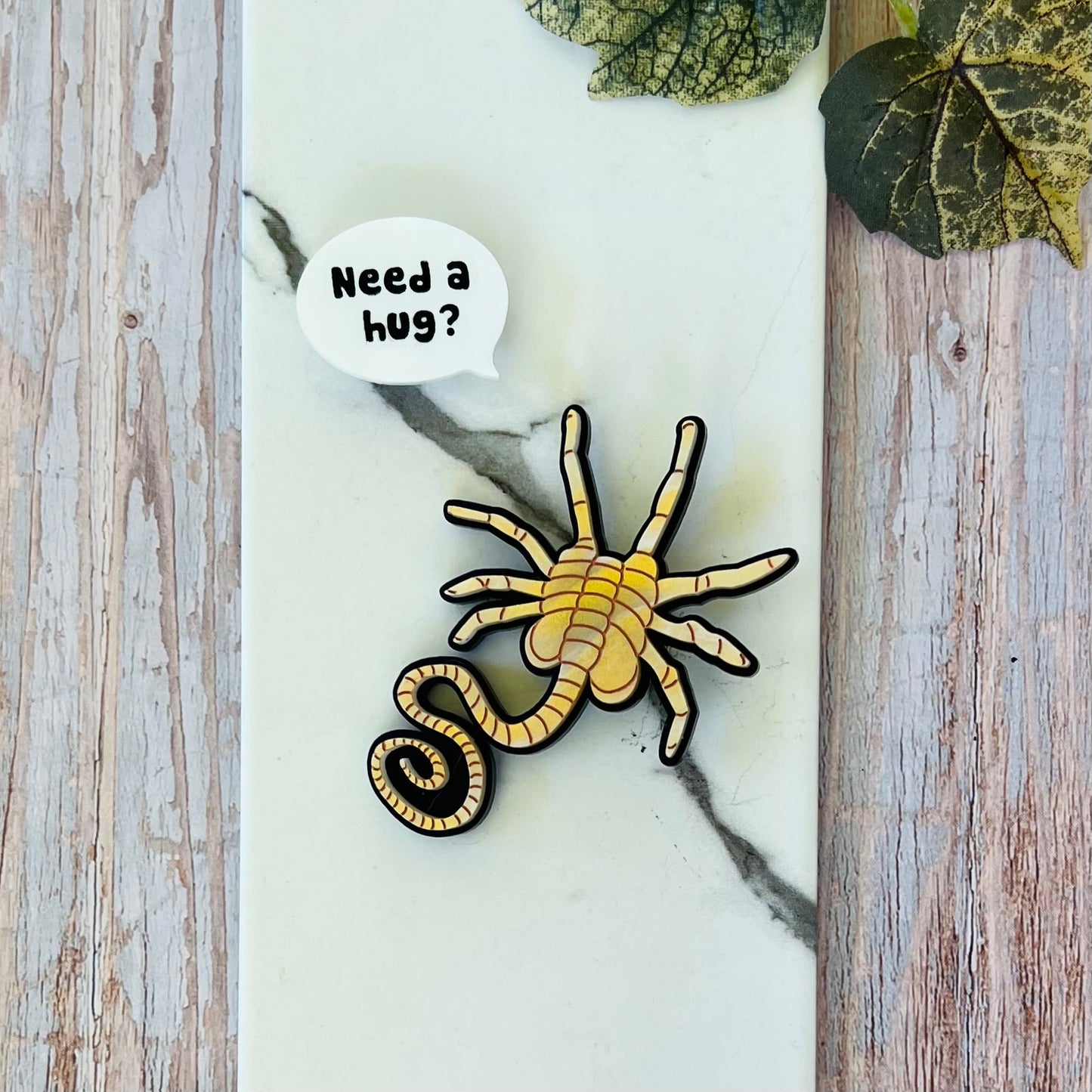 Facehugger Brooch set