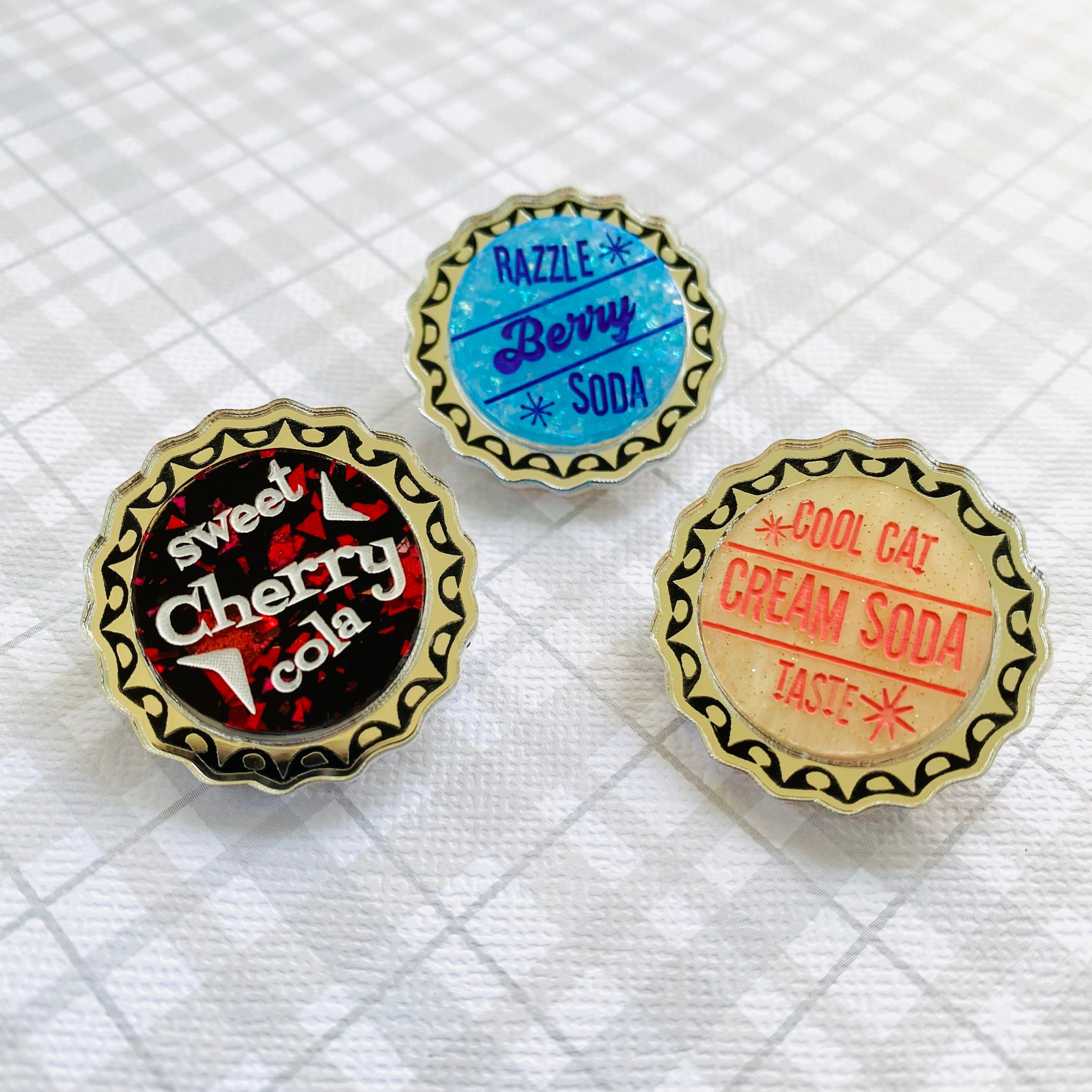 Mini Brooch Treasure Pull